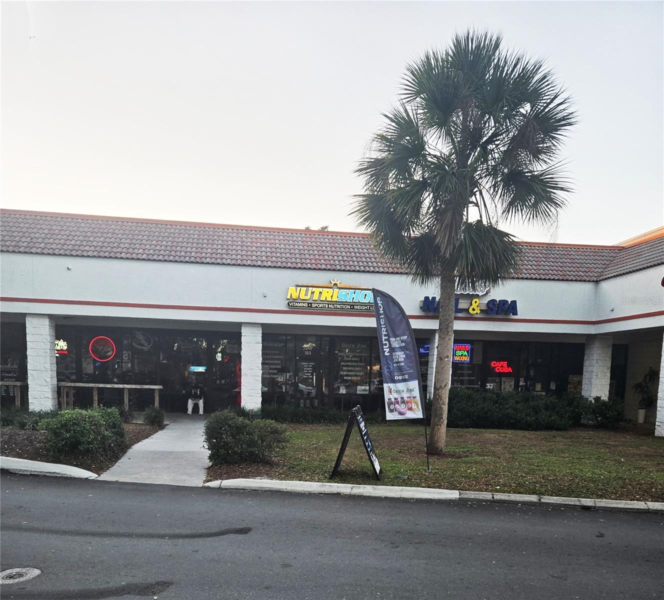 3240 Lithia Pinecrest Road, FL
