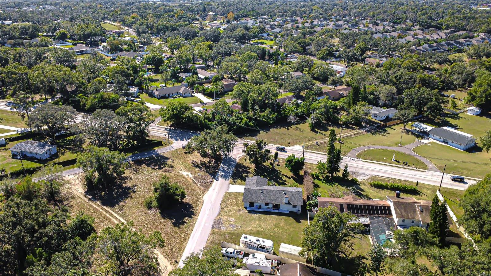 2109 Lithia Pinecrest Road, FL