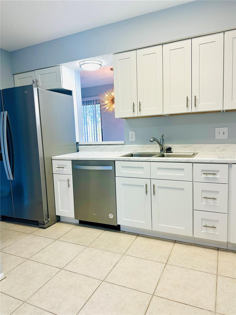 2200 Bahia Vista St, FL