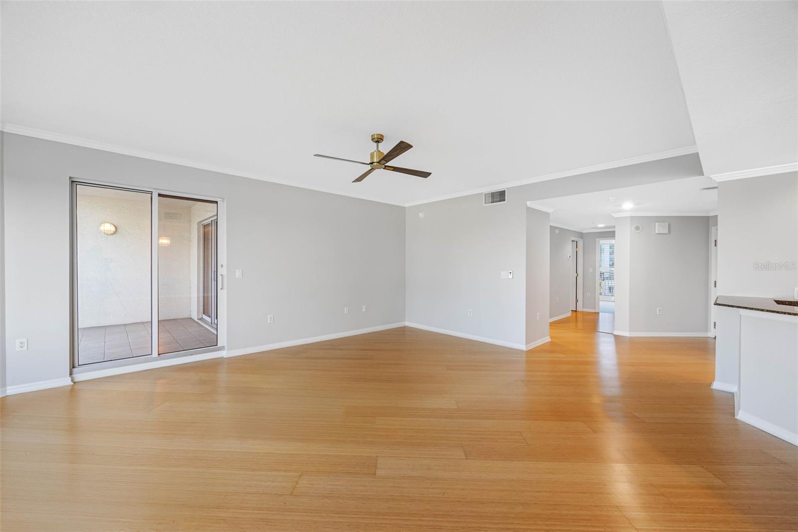 371 Channelside Walk Way, FL
