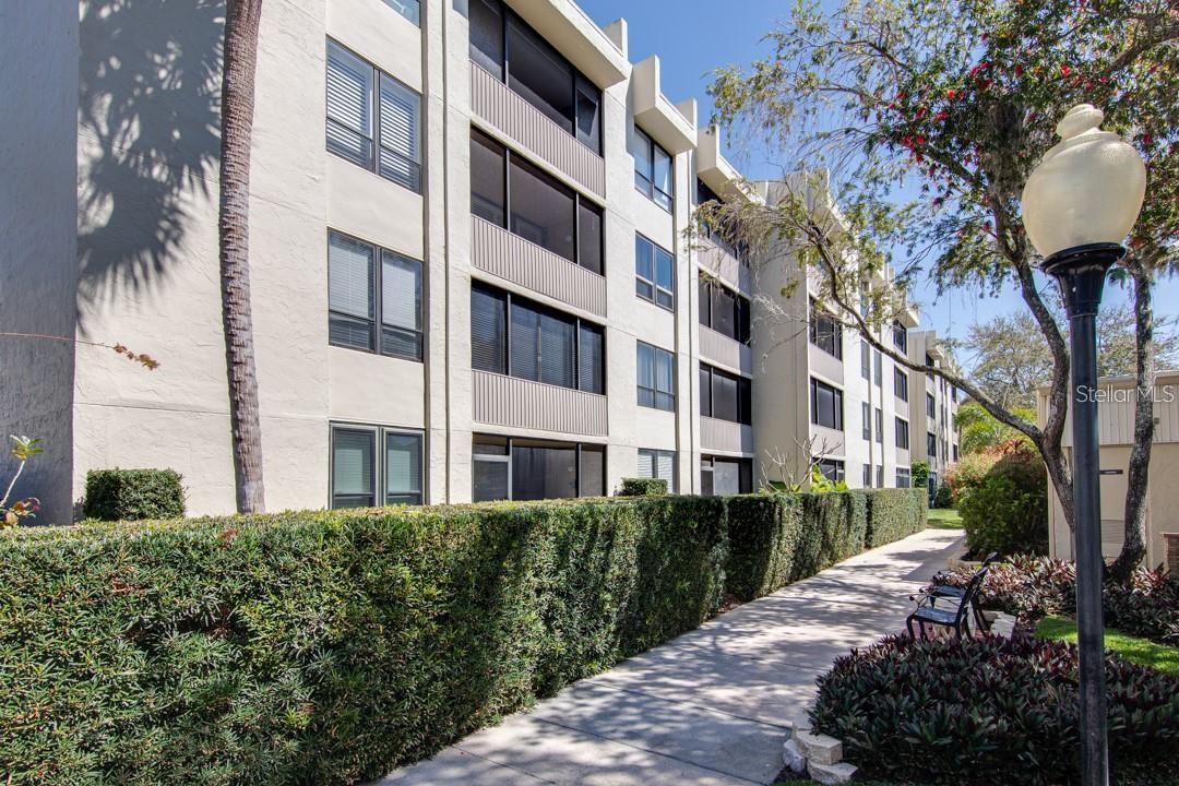 2615 Cove Cay Drive, FL