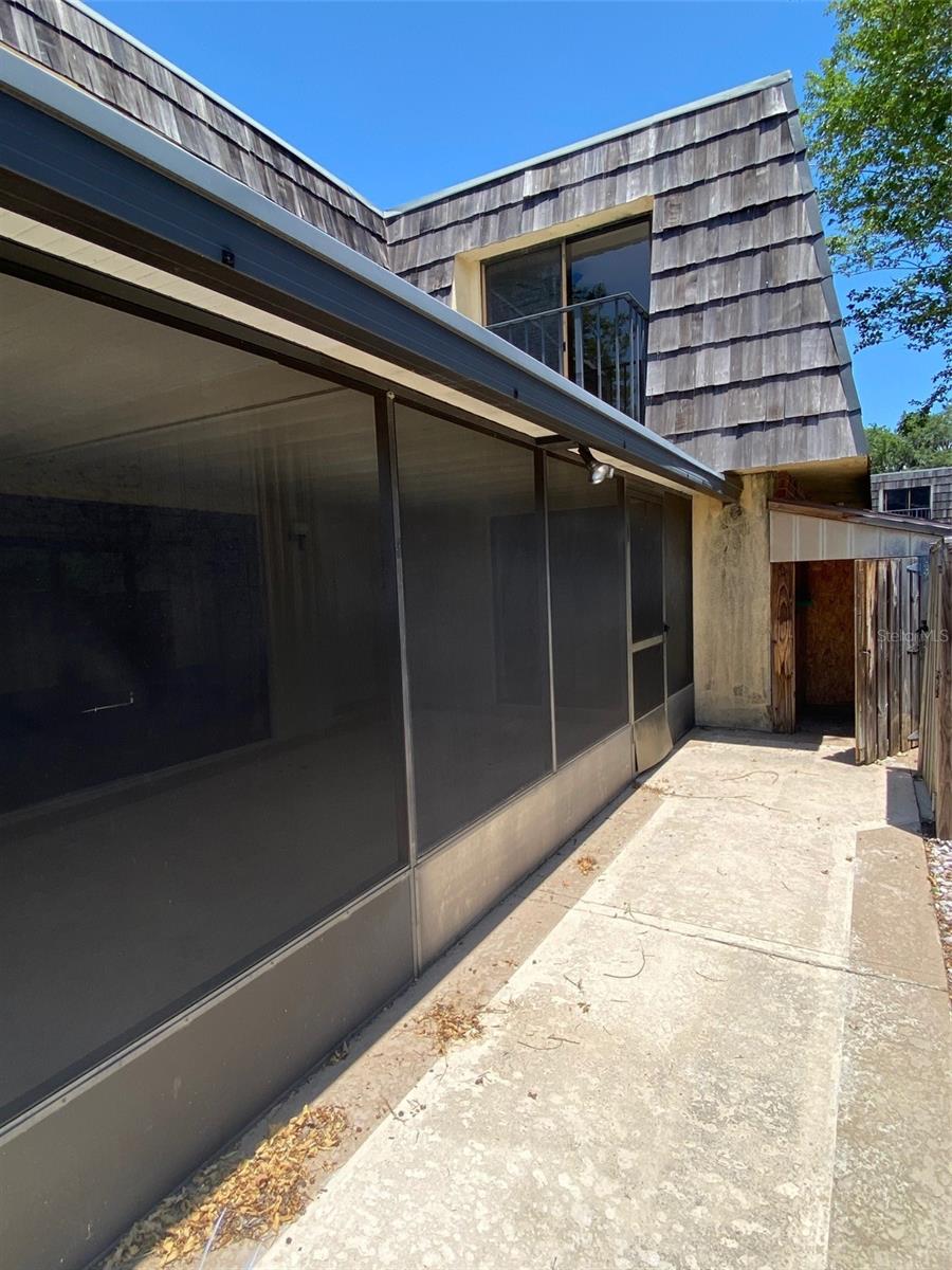 1004 Royal Oak Boulevard, FL