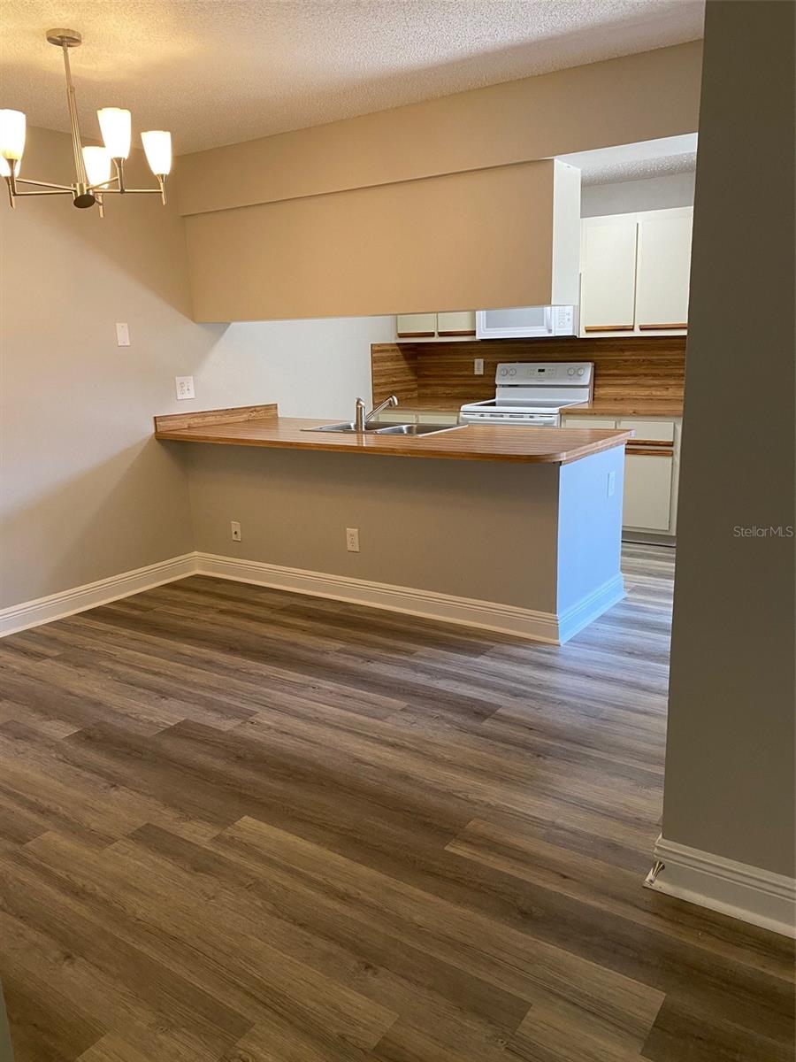 1004 Royal Oak Boulevard, FL