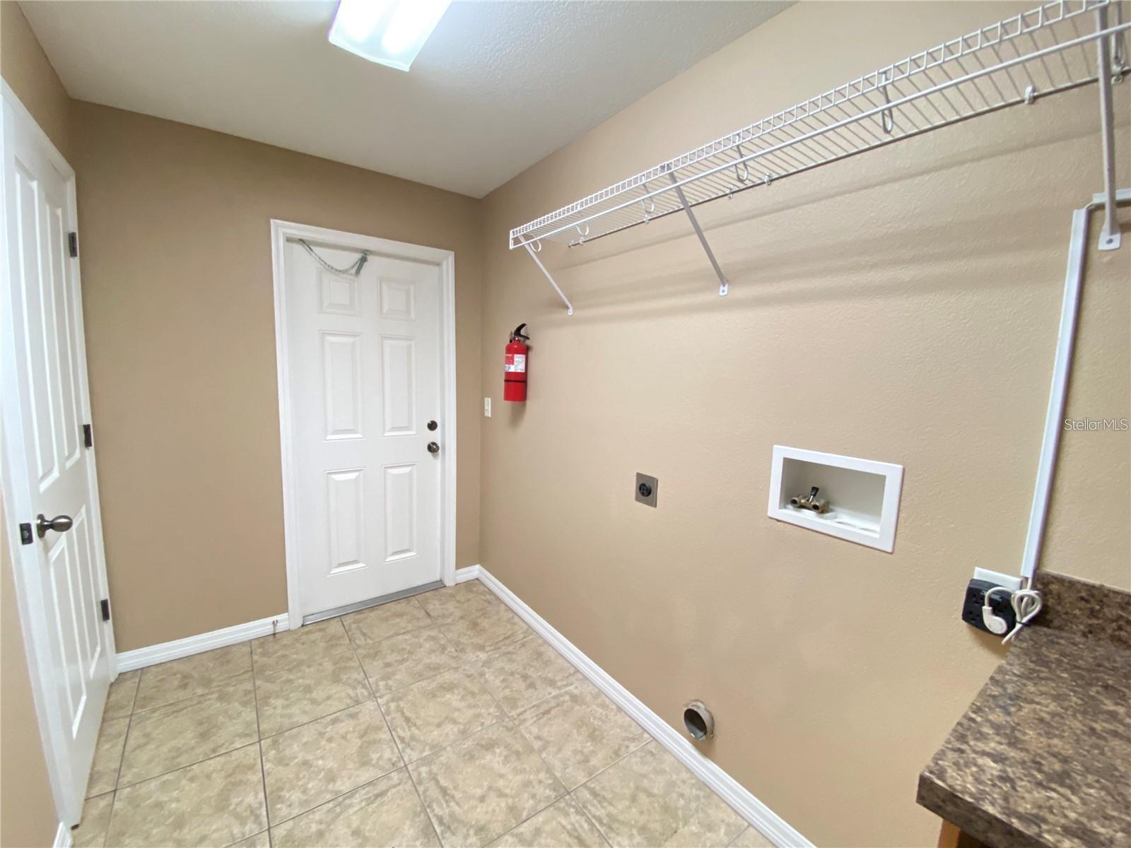 38647 Rose Ln, FL