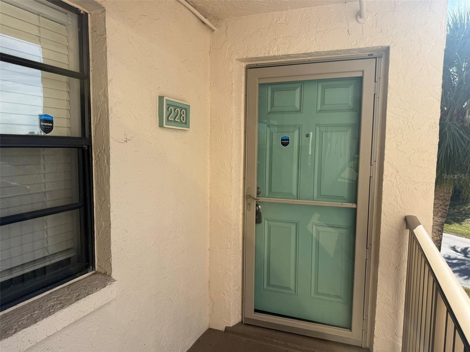 175 Kings Highway, FL