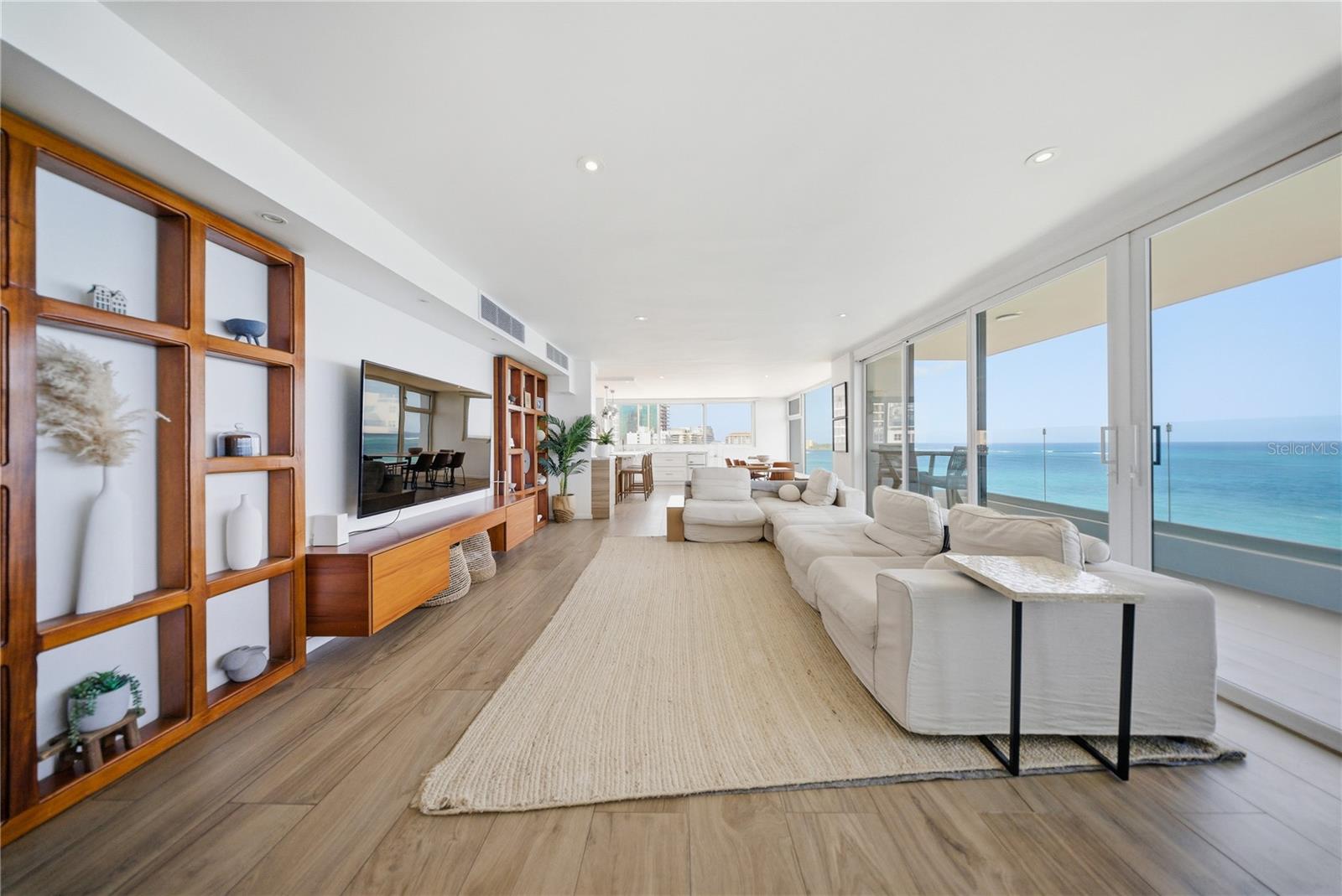 1 Cervantes, PR