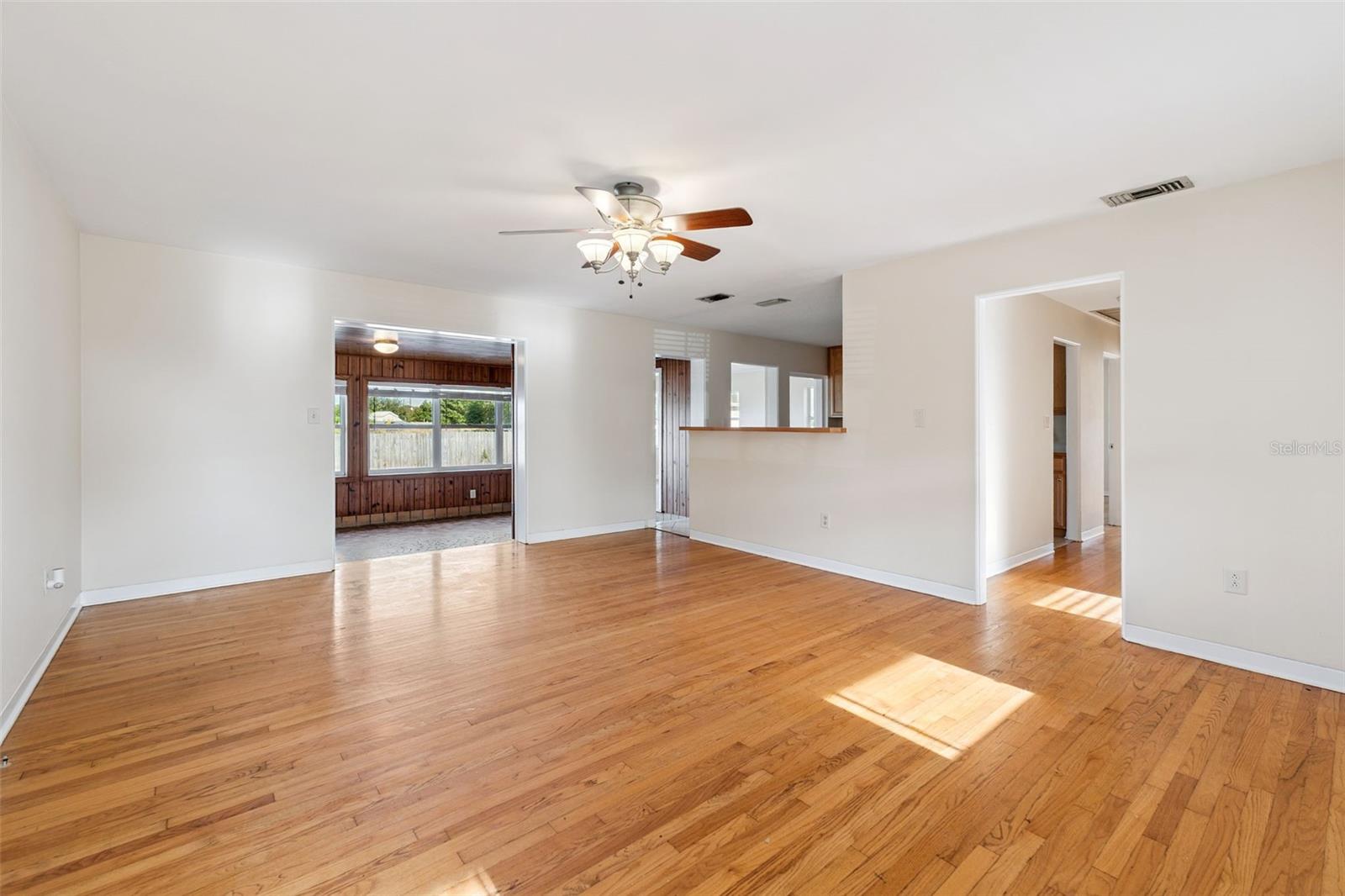 1301 Evalyn Drive, FL