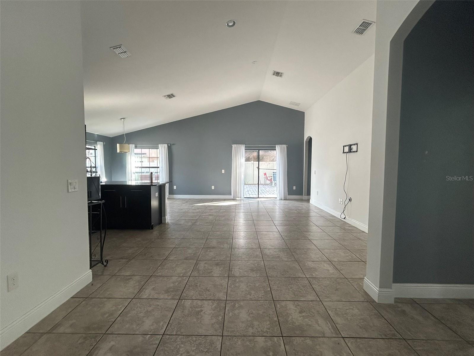 305 Chelmsford Court, FL