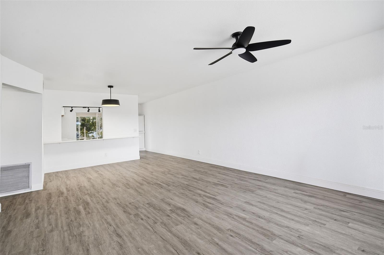 2431 Canadian Way, FL