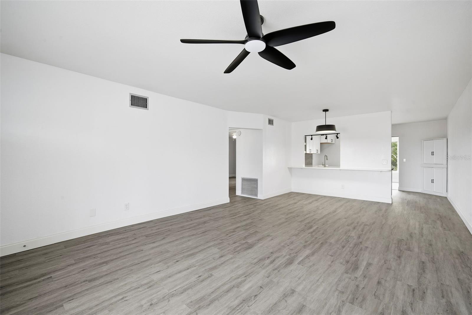 2431 Canadian Way, FL