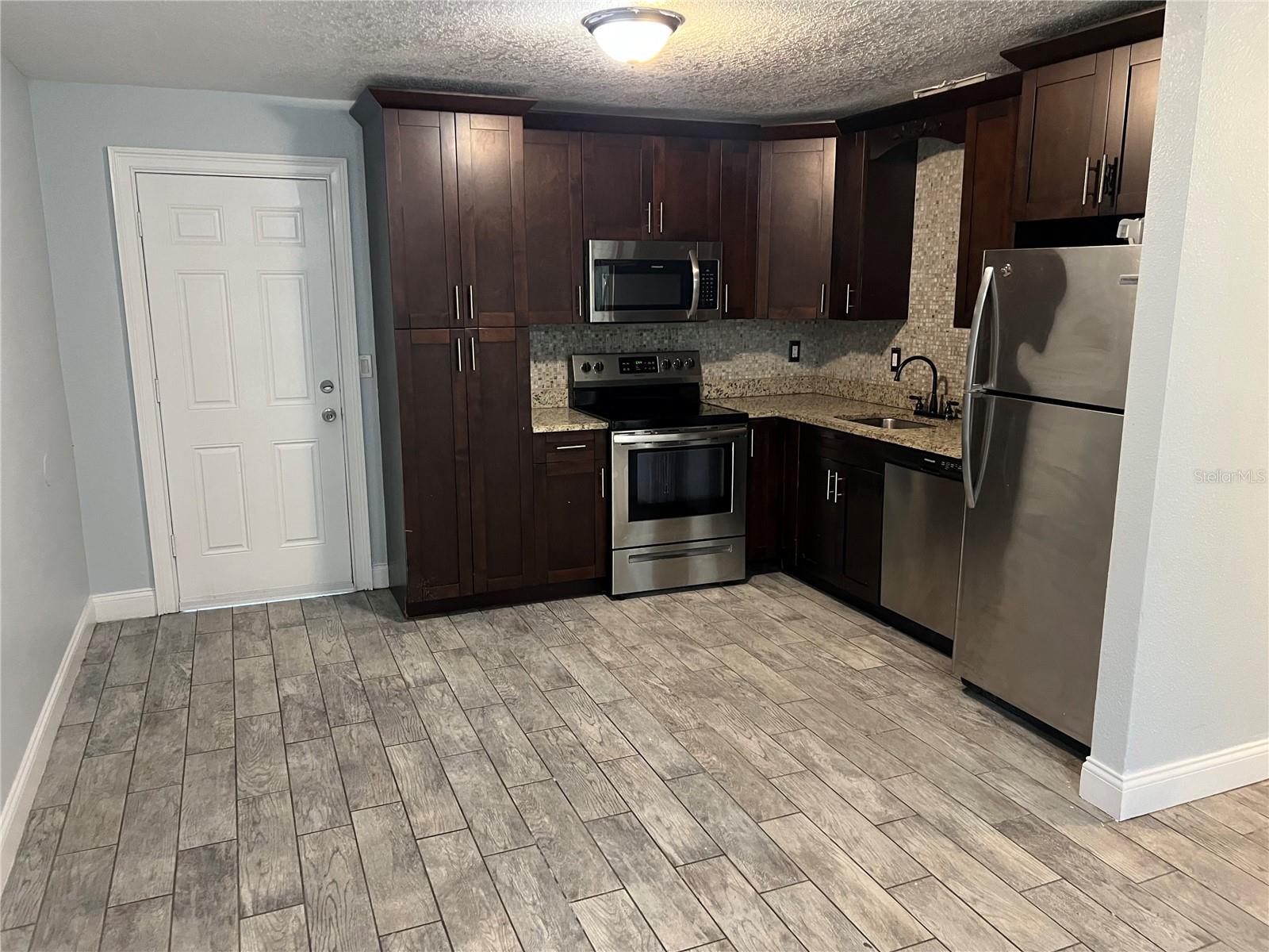 920 Maydell Drive, FL