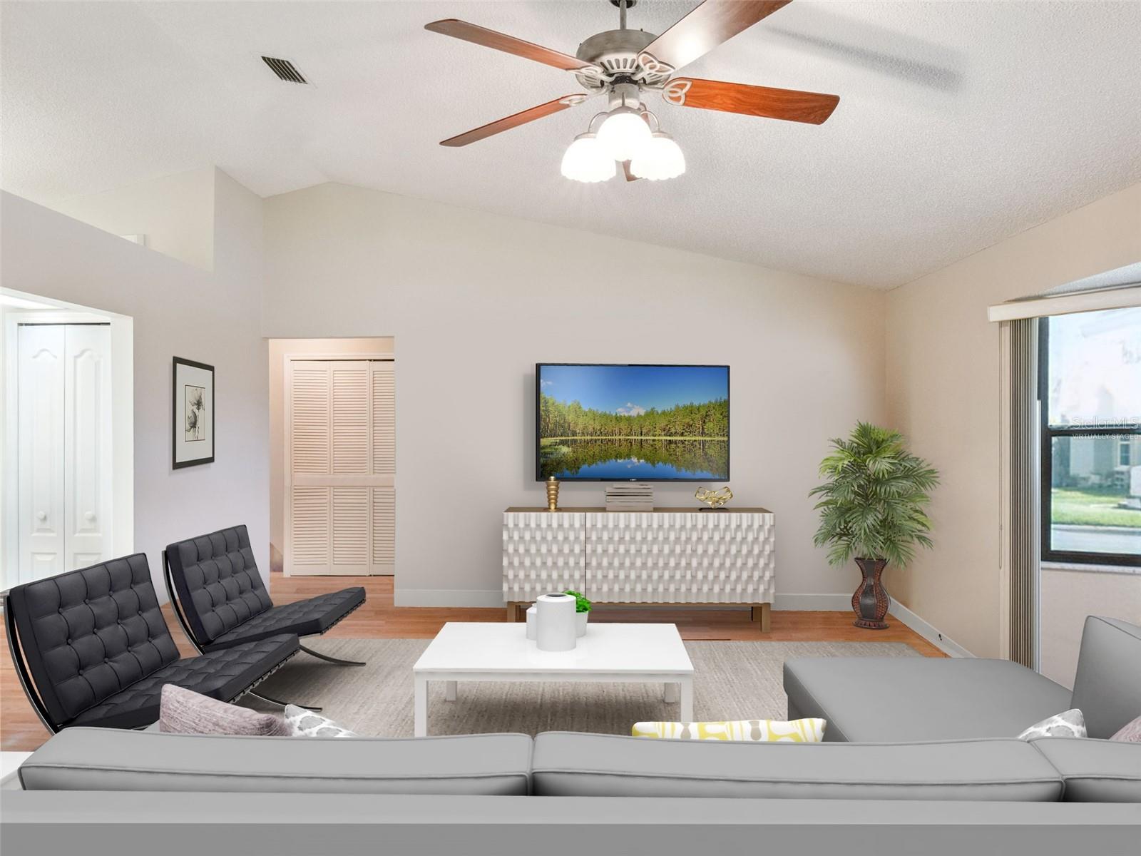21506 Queen Anne Court, FL