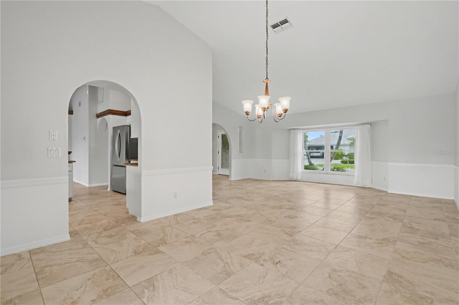 1119 Via Formia, FL