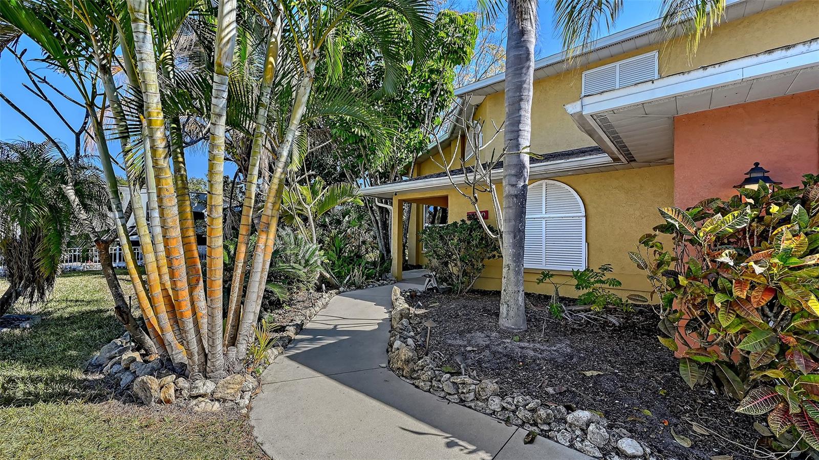 2429 Whippoorwill Circle, FL