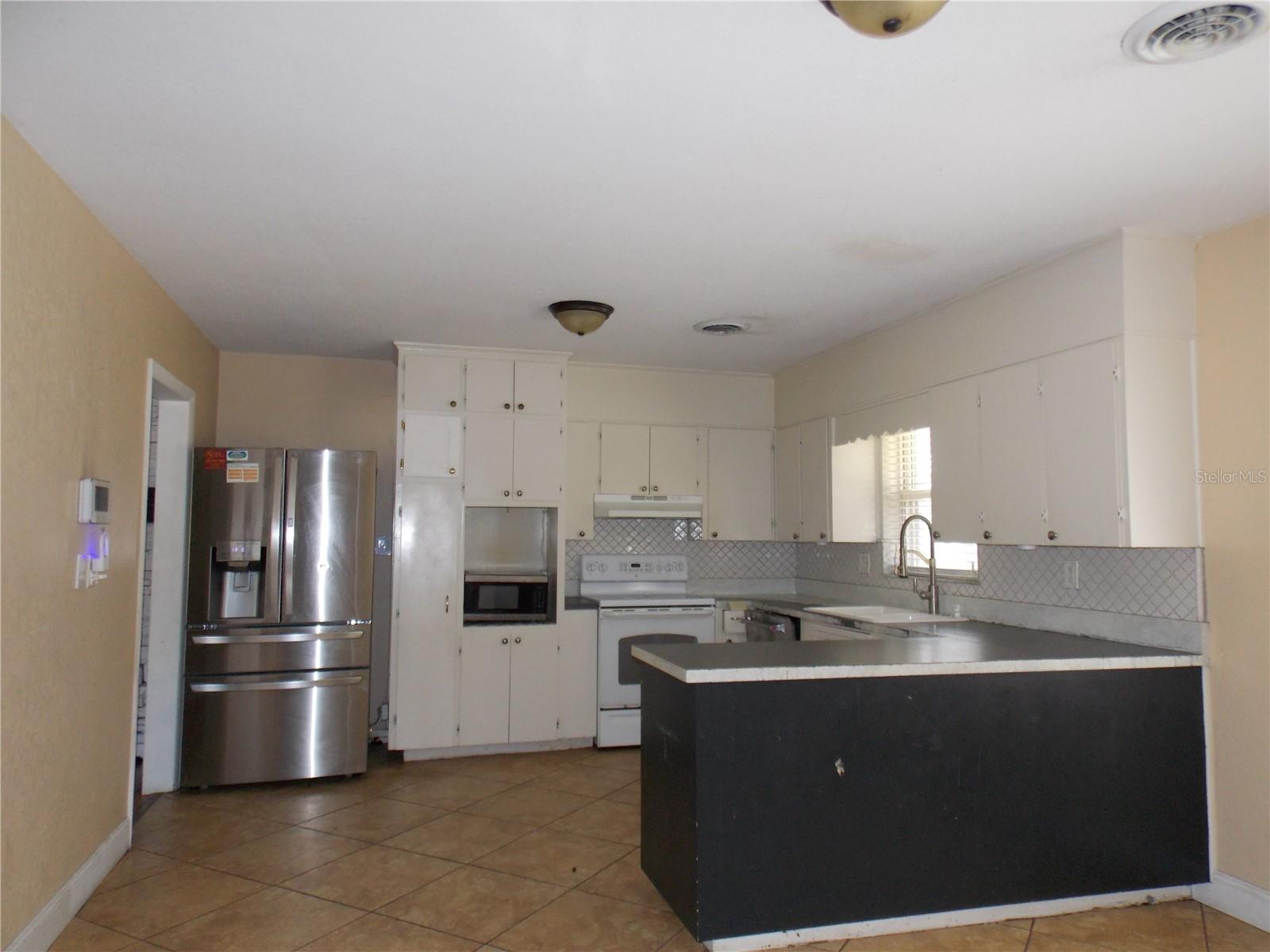 1827 7th Avenue, FL