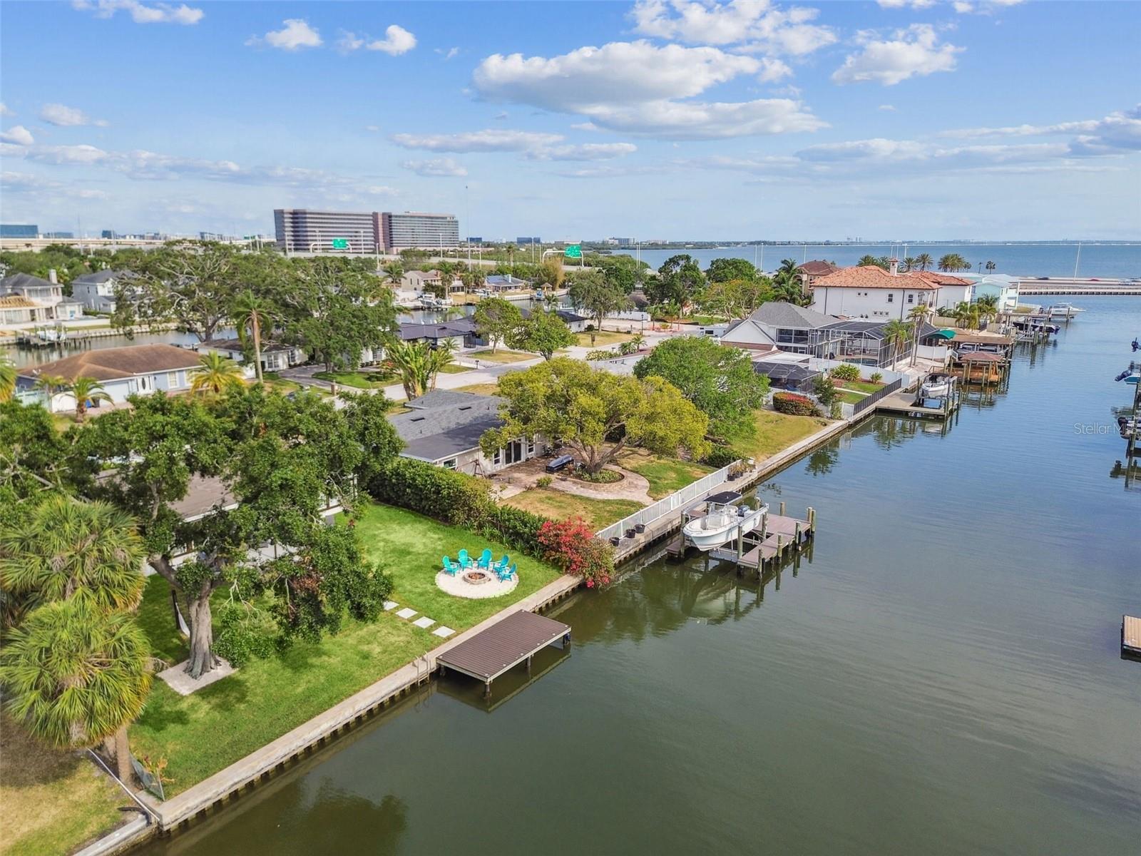 3922 Fontainebleau Drive, FL