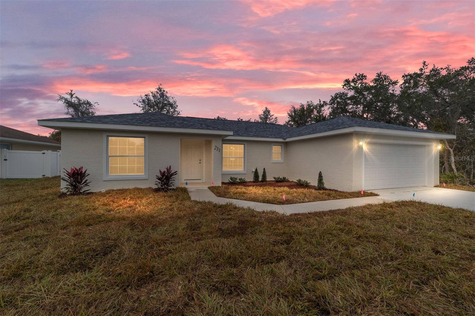 231 Oak Circle, FL