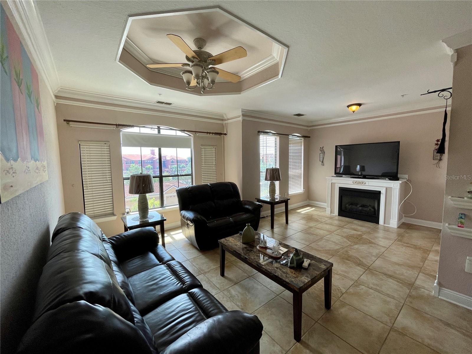 2738 Via Tivoli, FL