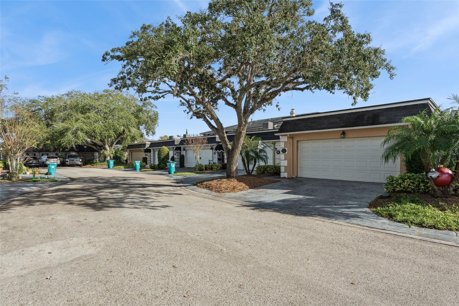 907 Hillary Court, FL