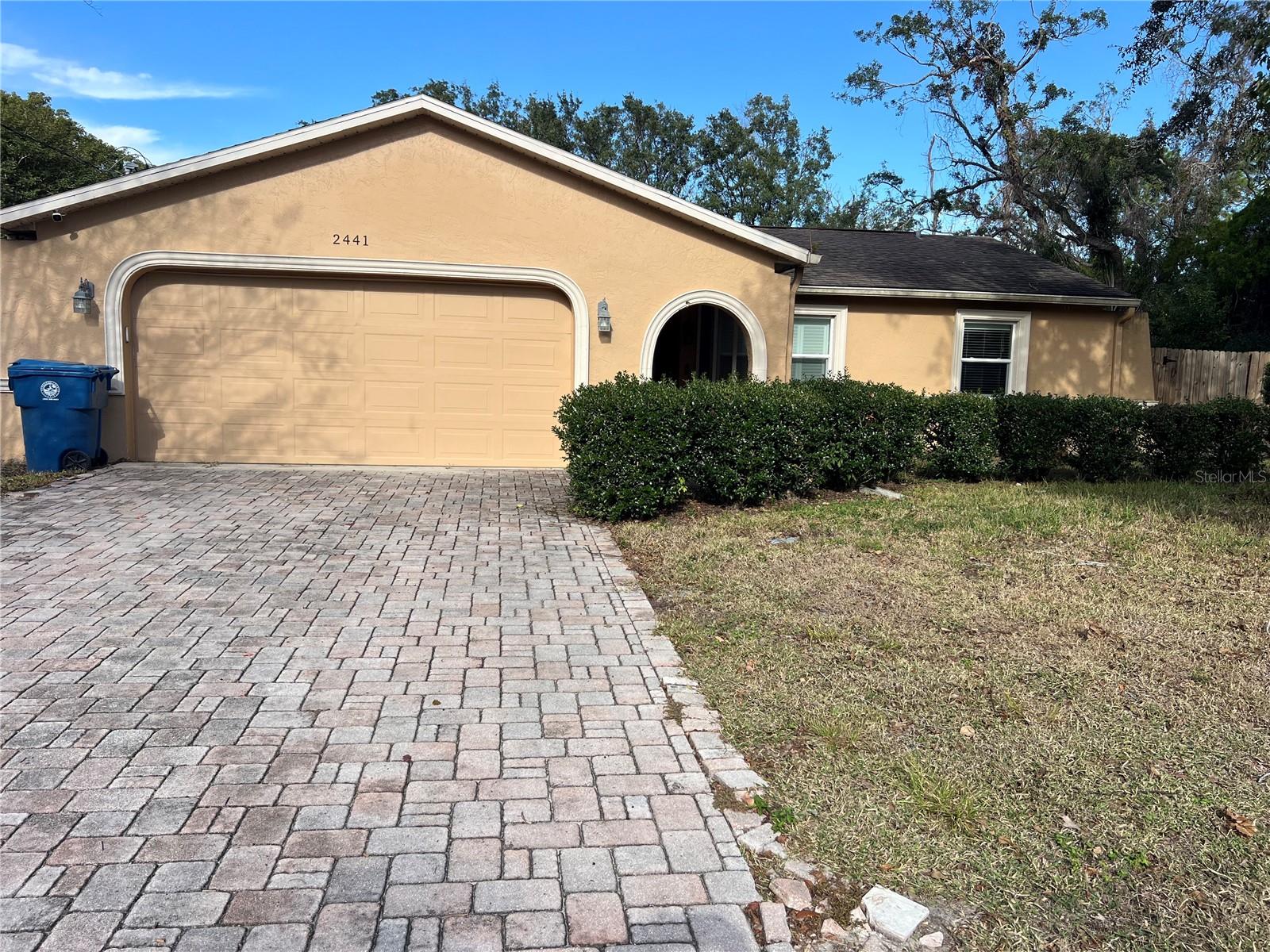 2441 Dustin Circle, FL