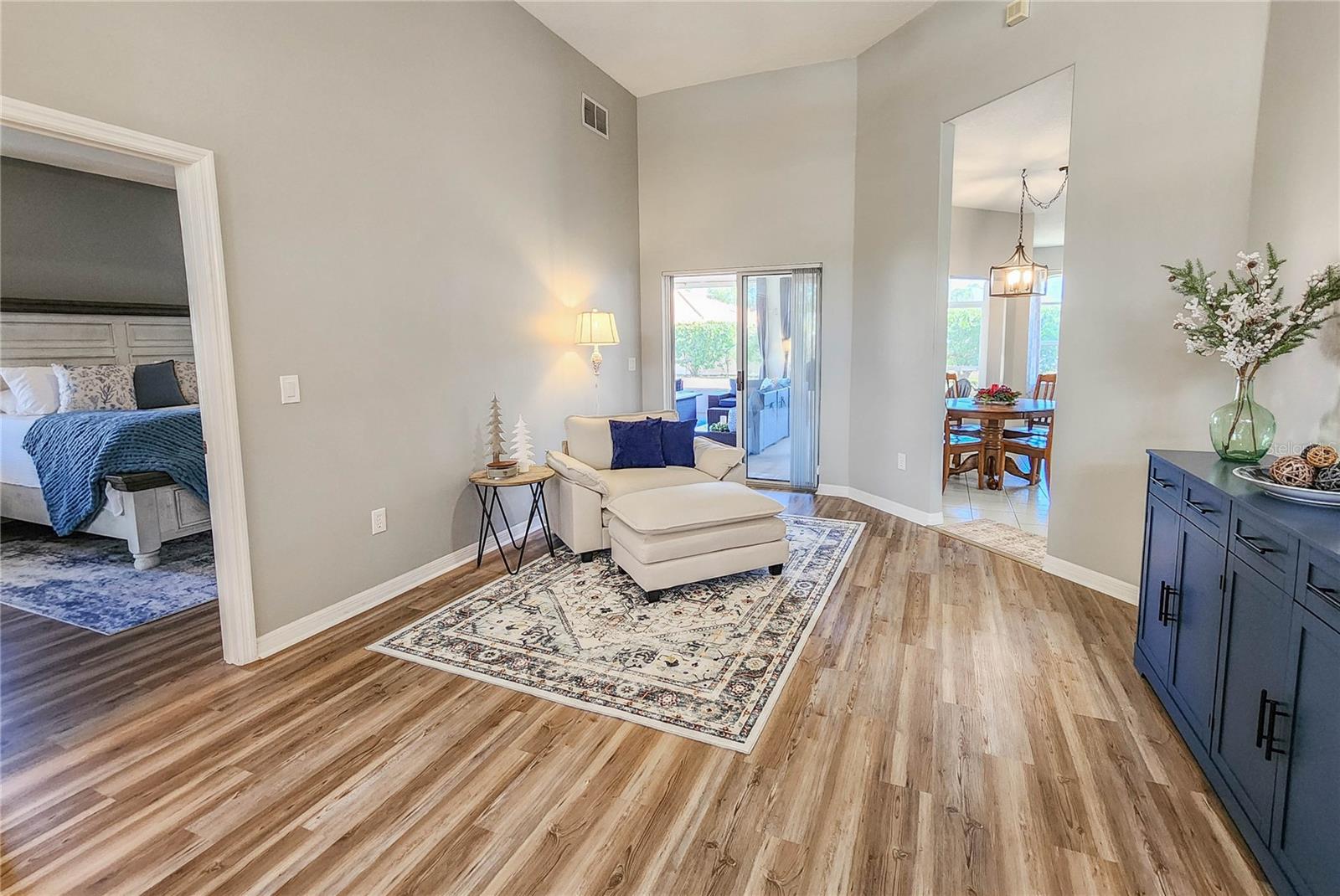 42 Woodlyn Lane, FL