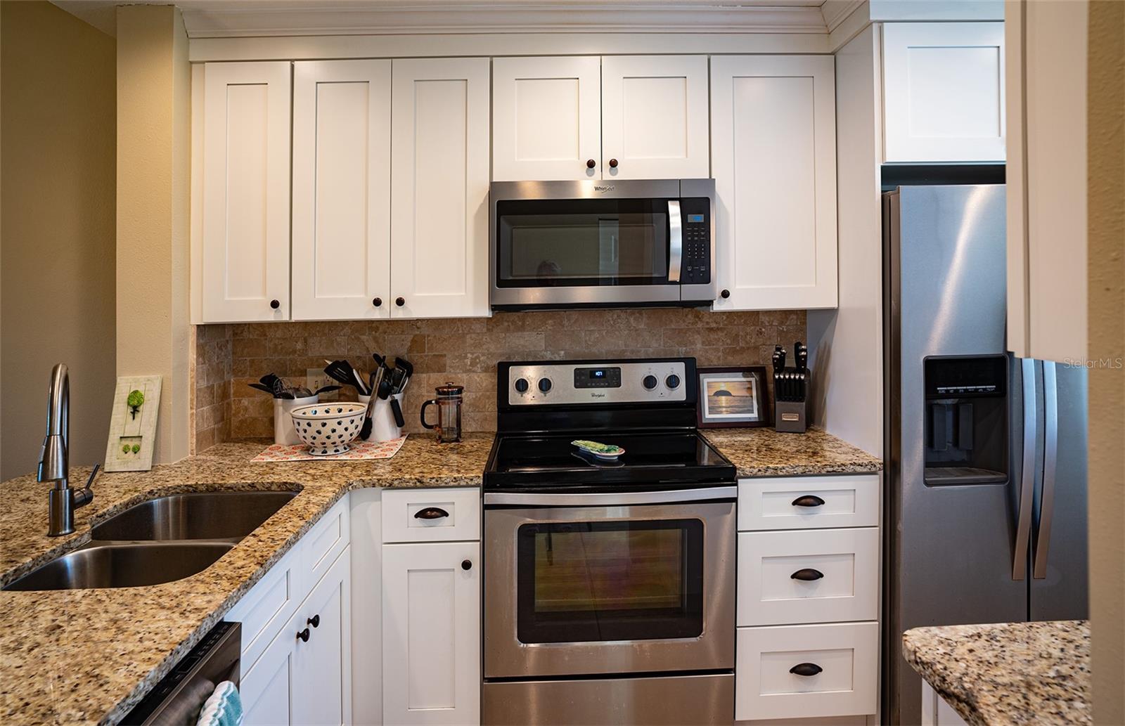 433 Cerromar Lane, FL