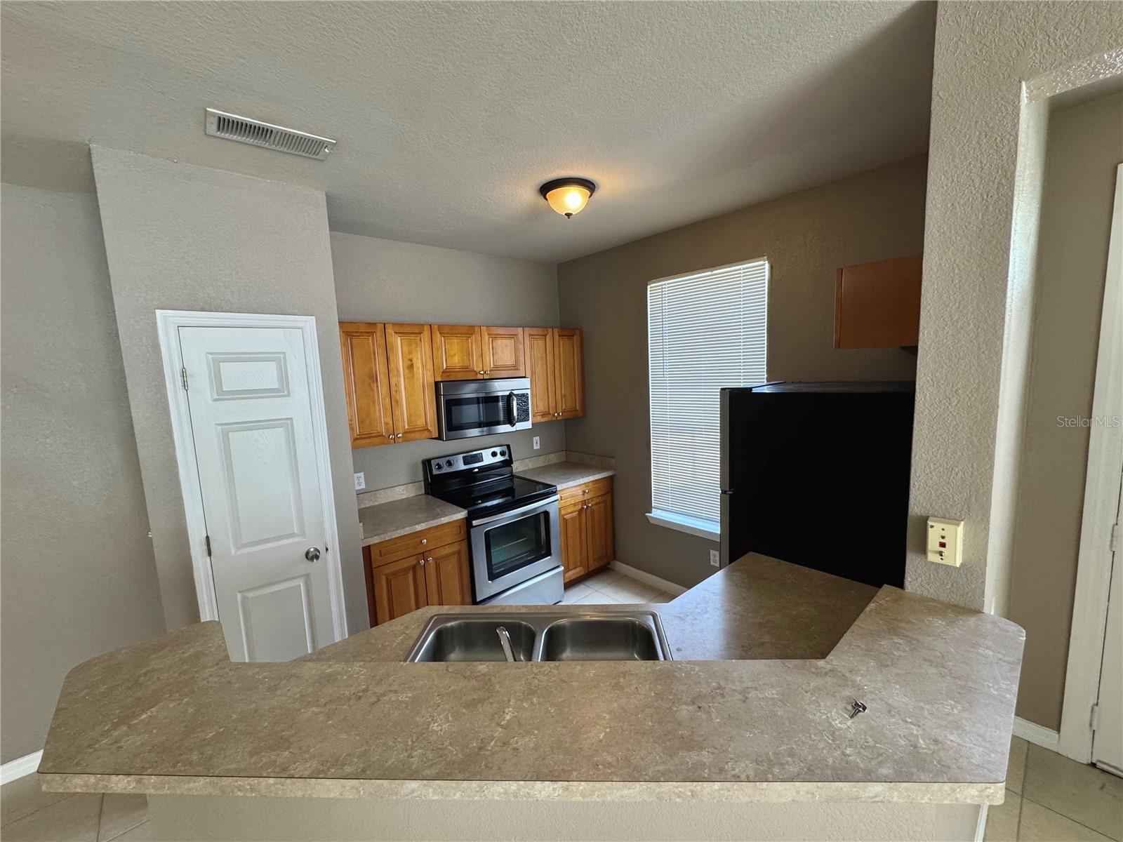 9061 Lee Vista Boulevard, FL