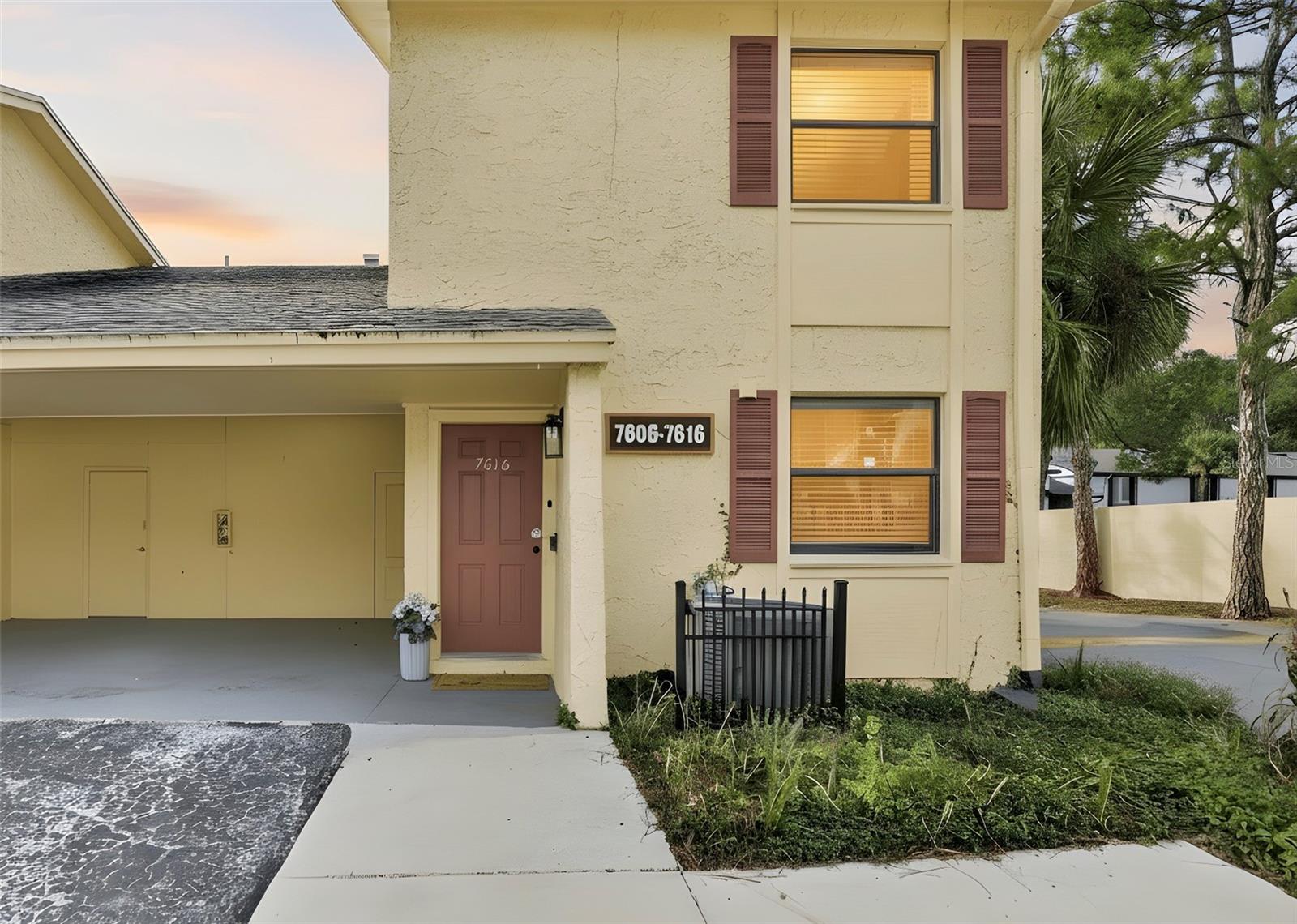 7616 La Mesita Court, FL