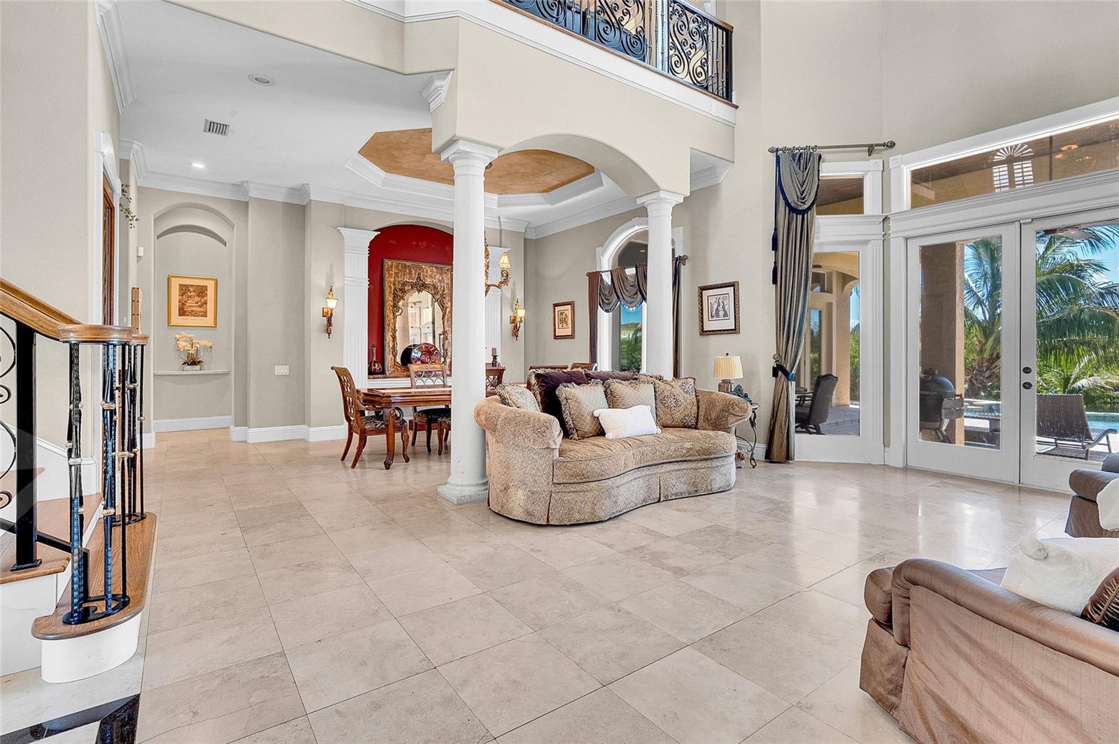8707 Silverthorn Road, FL