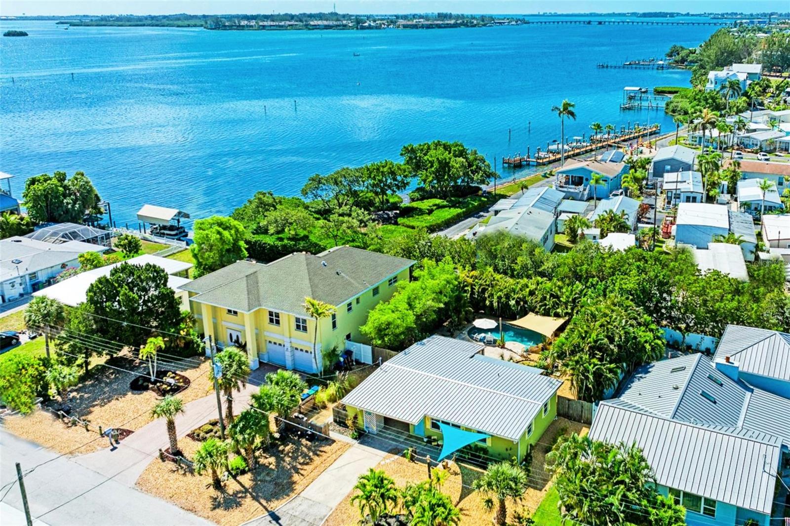 503 Bayview Drive, FL