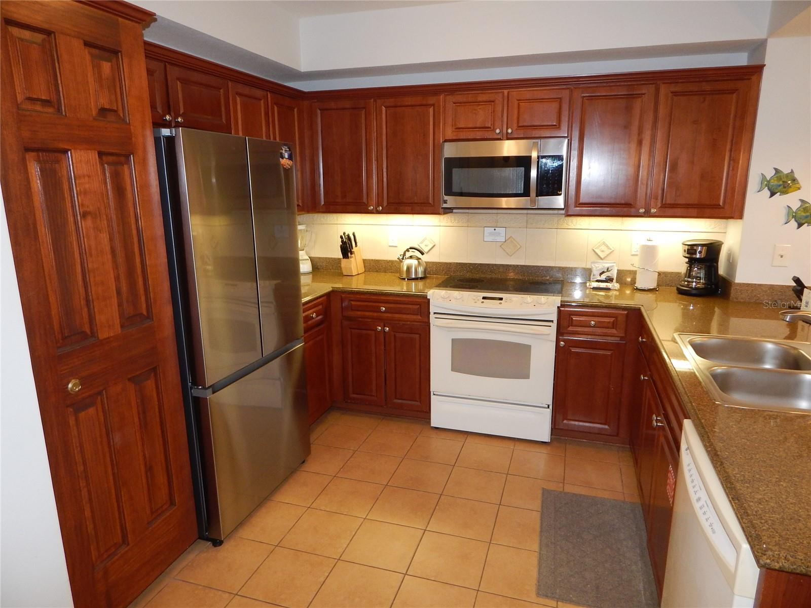 200 Ocean Crest Drive, FL