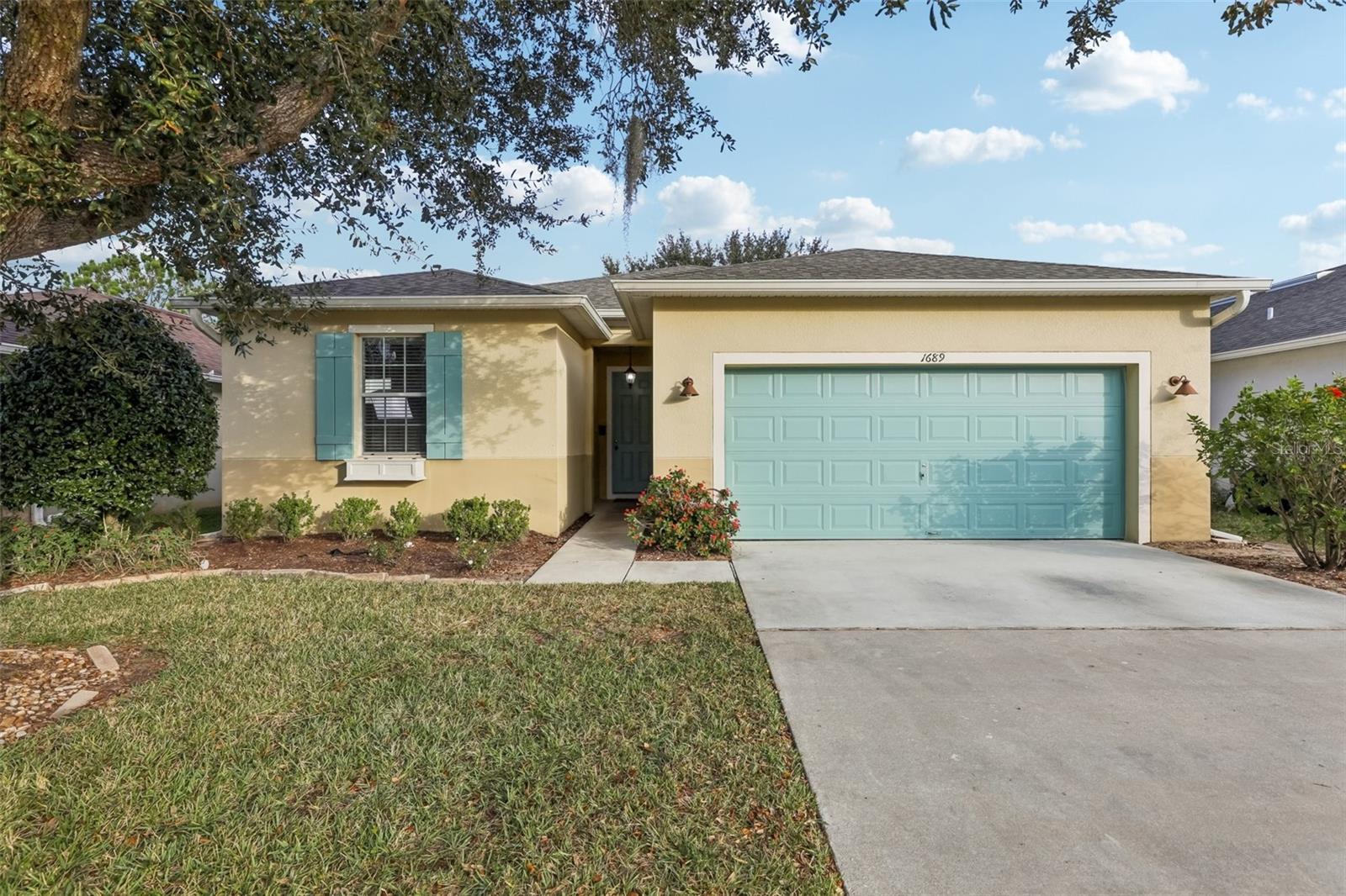 1689 Strathmore Circle, FL