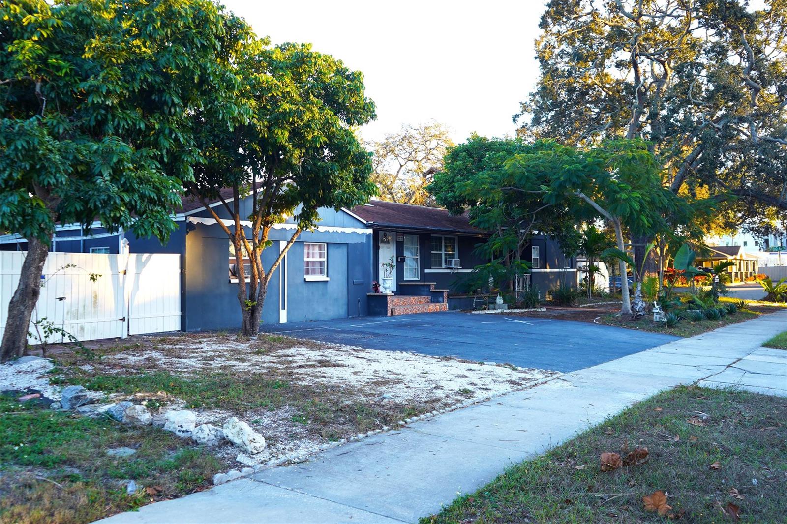 1005 16th Street, FL