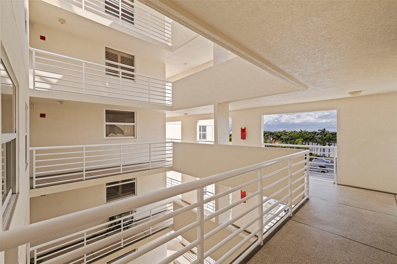 6105 Bahia Del Mar Circle, FL
