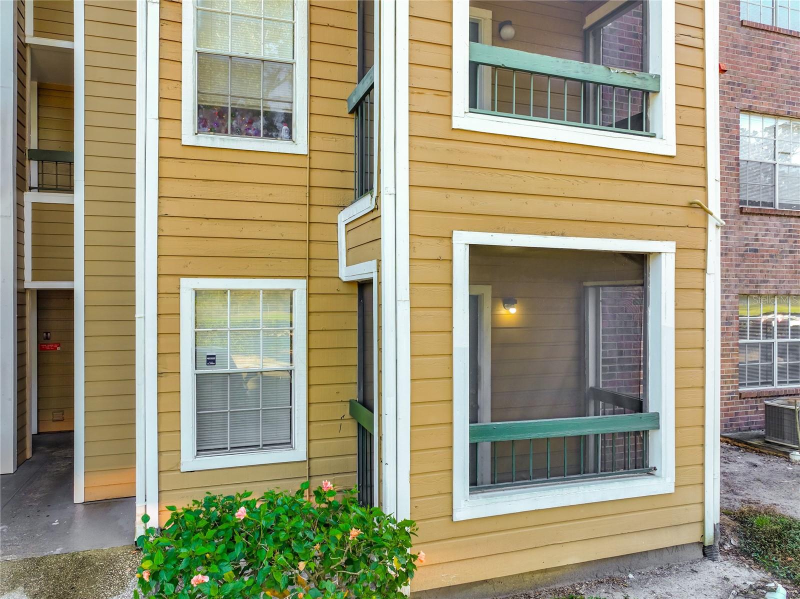 4301 Lizshire Lane, FL