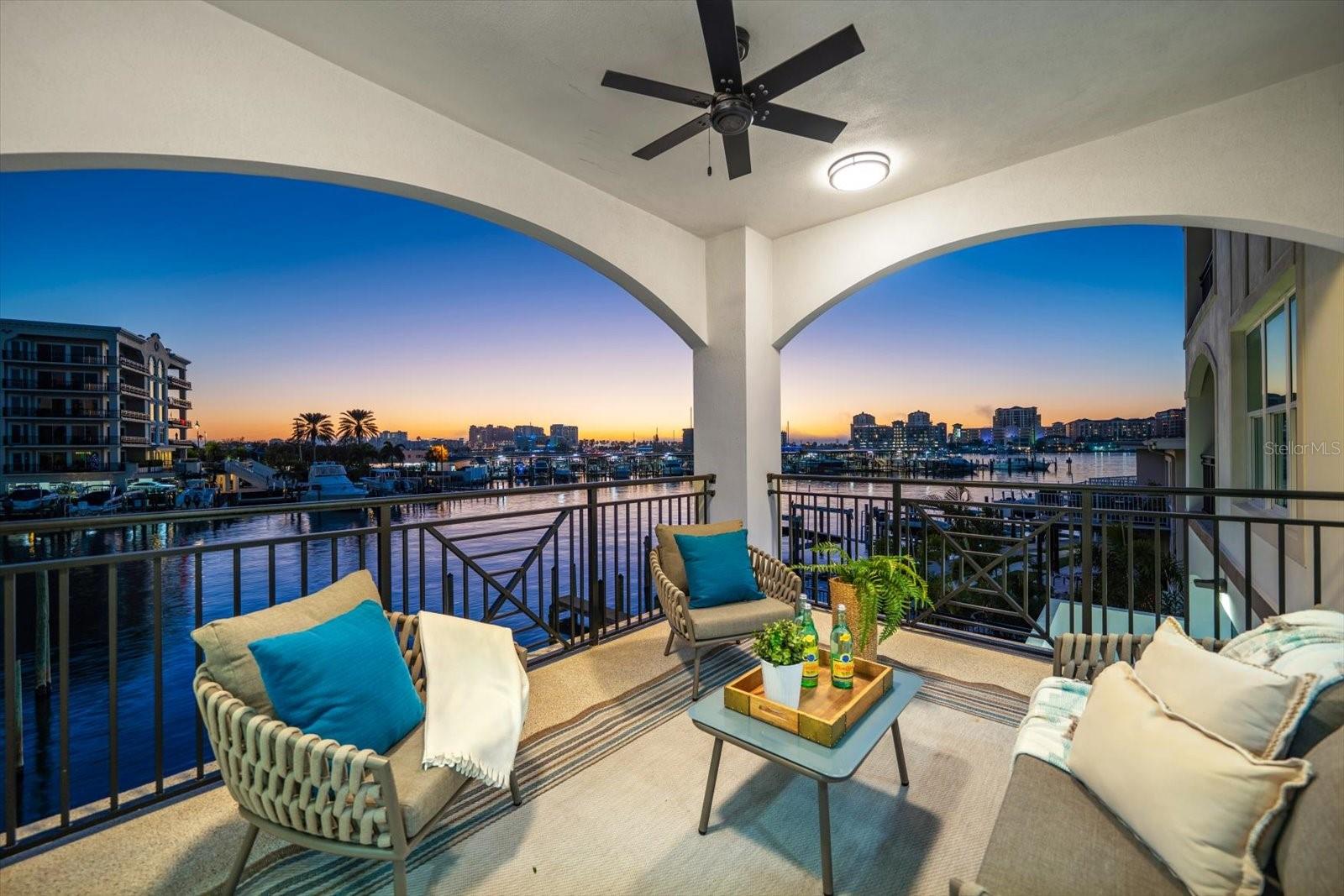 211 Dolphin Point, FL