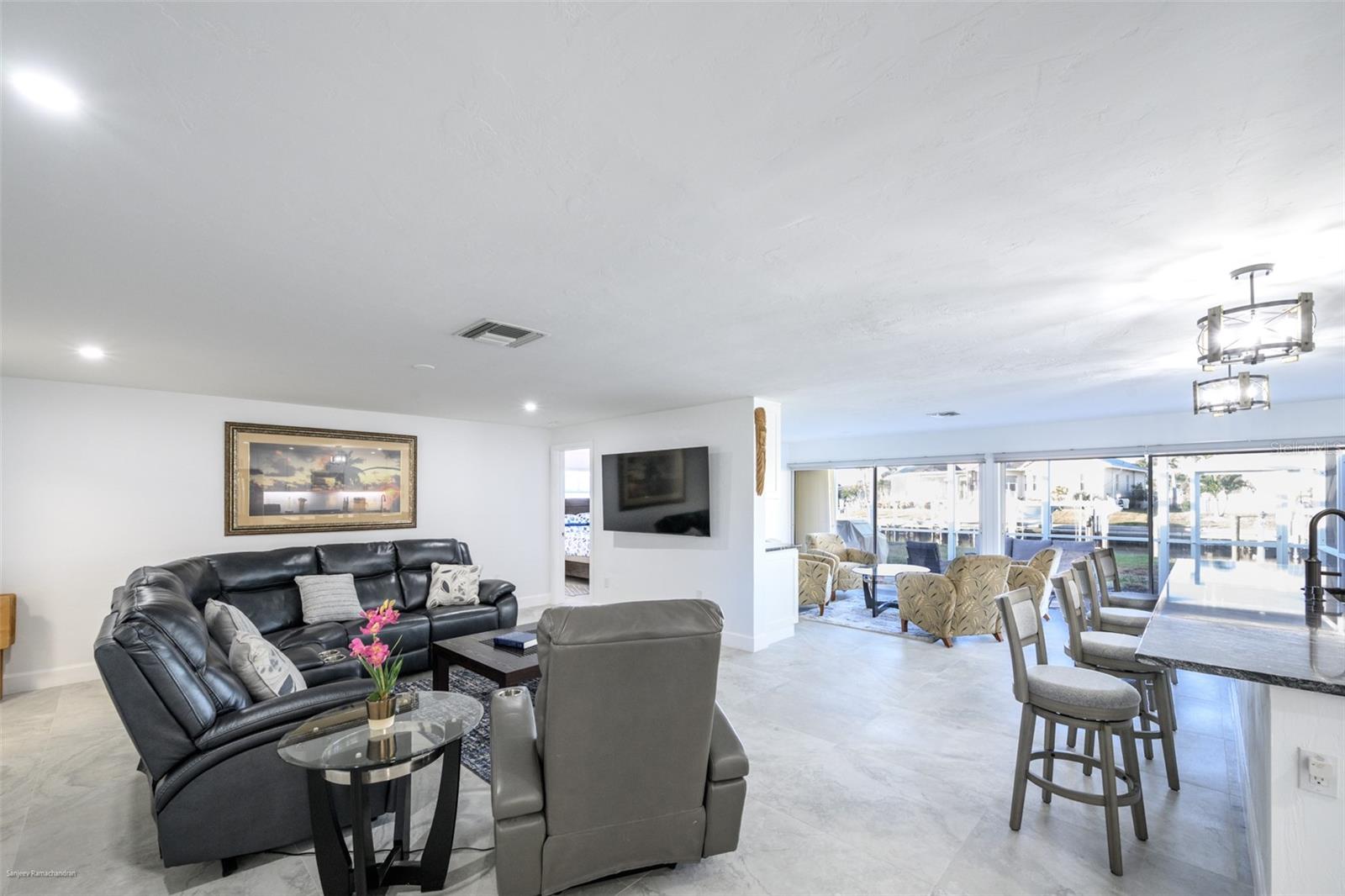149 Crescent Drive, FL