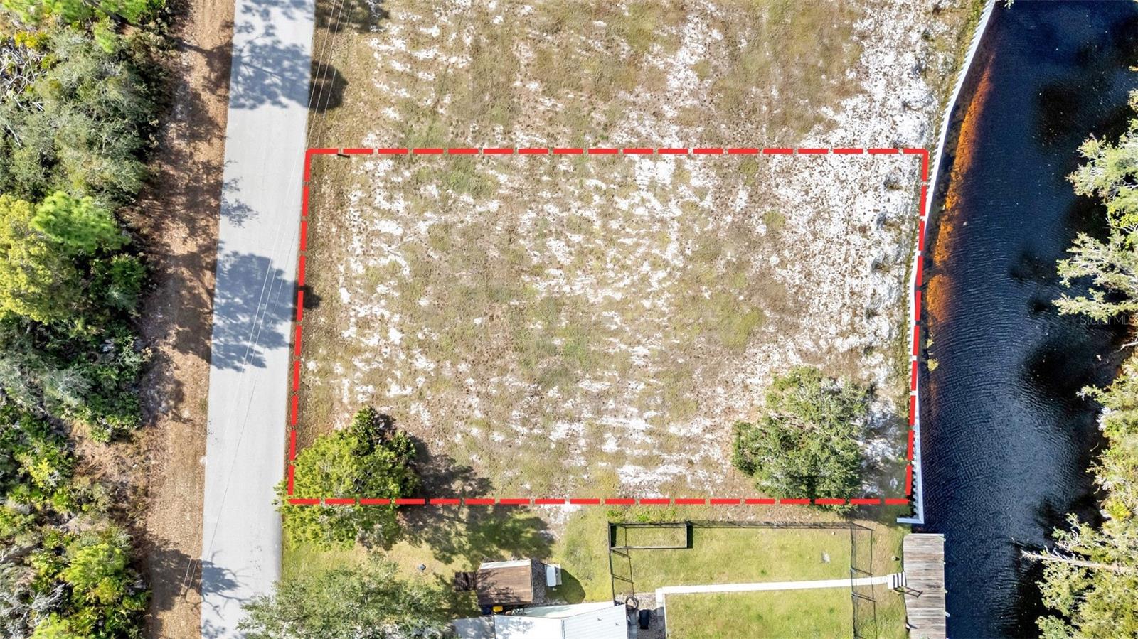 1102 Sycamore Street, FL