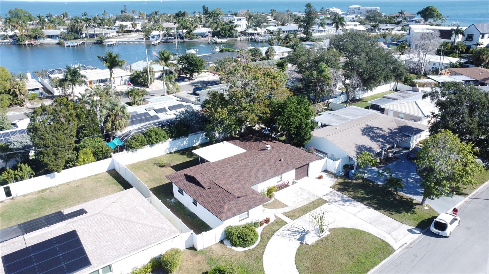 2502 Tropical Shores Drive, FL