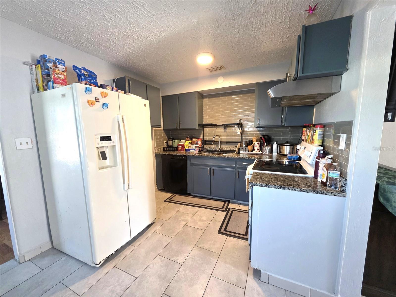 2137 4th Street, FL