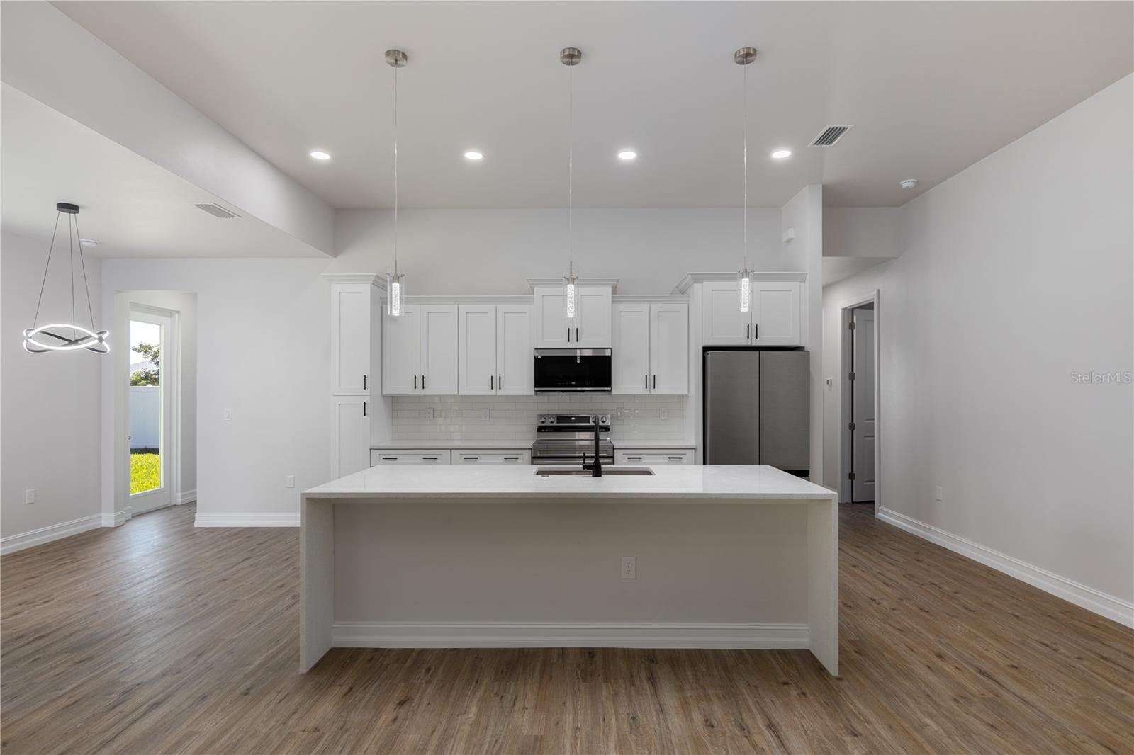 521 5th Street, FL