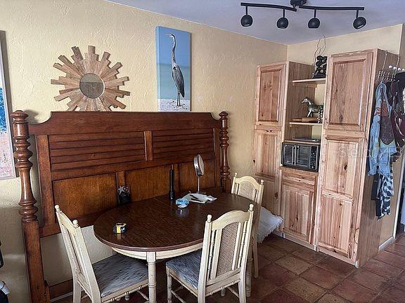 525 Manatee Court, FL