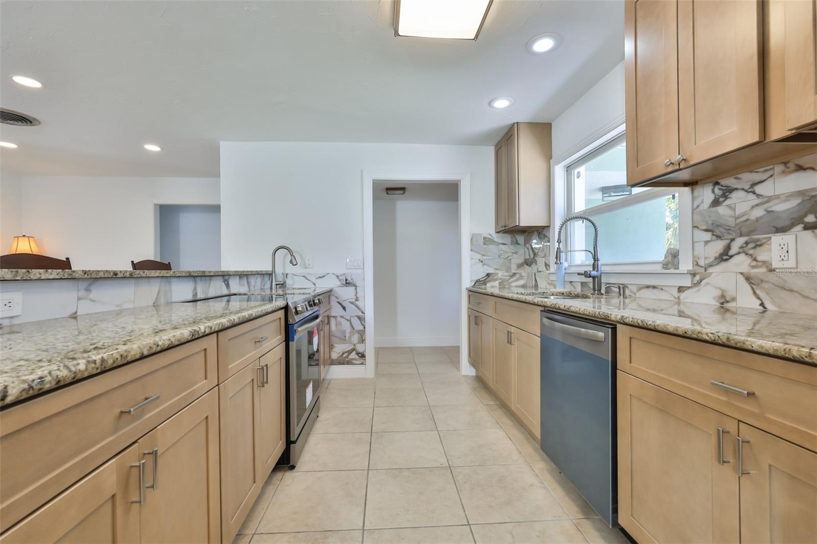 1667 Dakota Avenue, FL