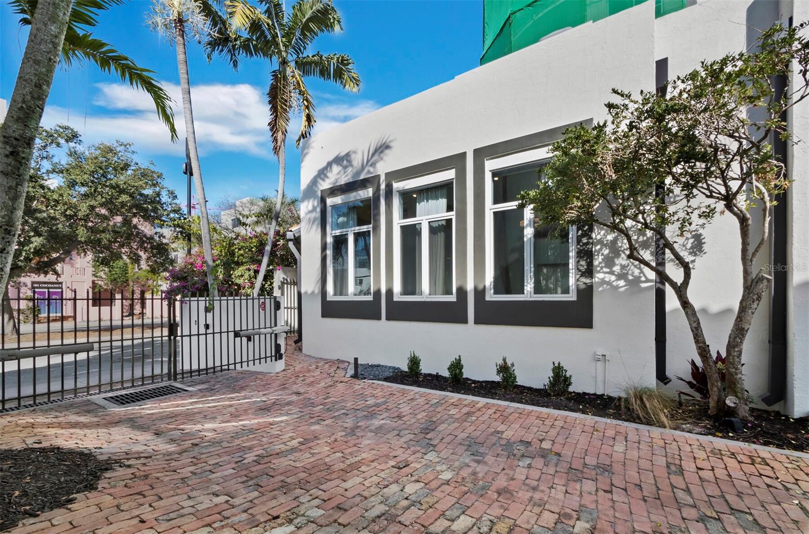 200 Cocoanut Avenue, FL