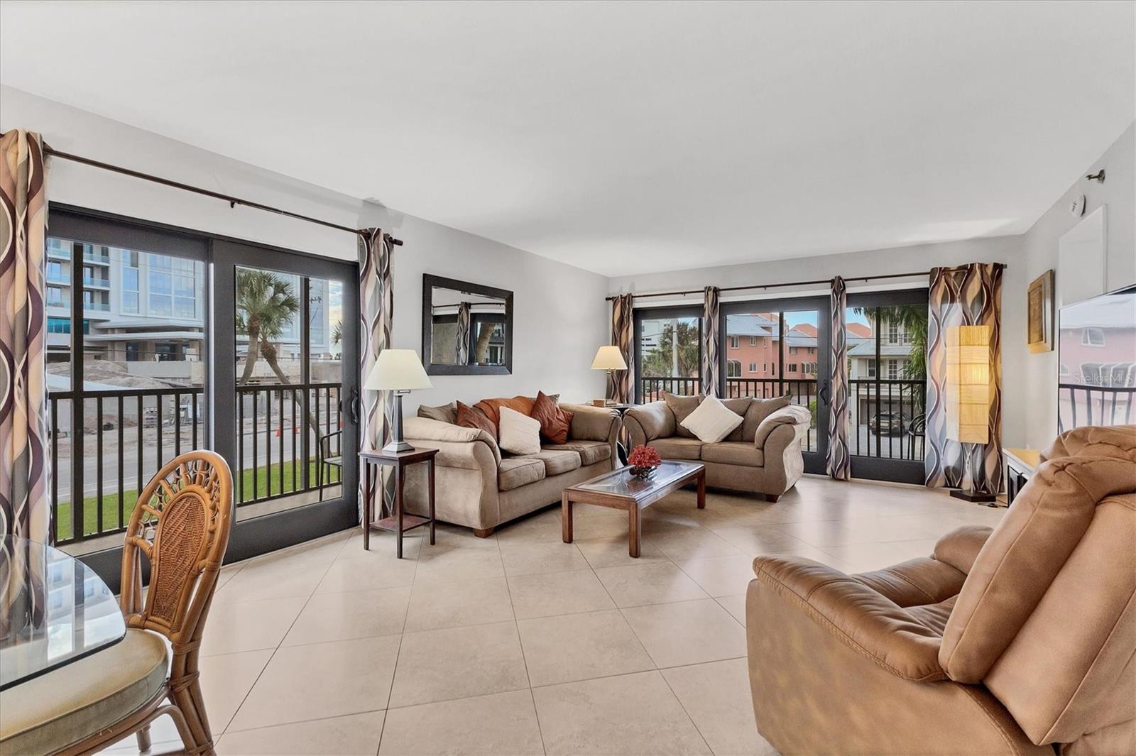 1001 Benjamin Franklin Drive, FL