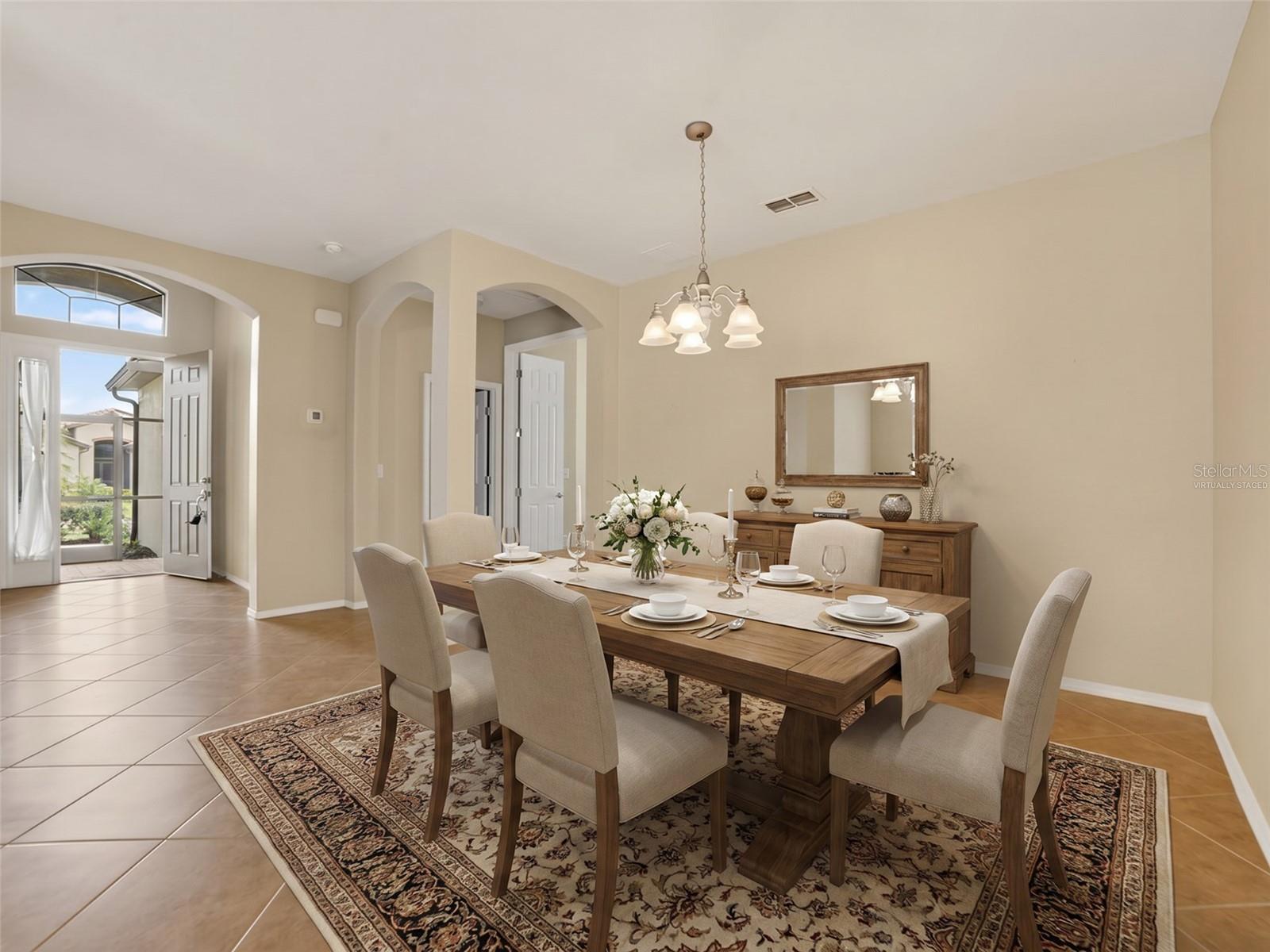 348 Cedar Falls Drive, FL