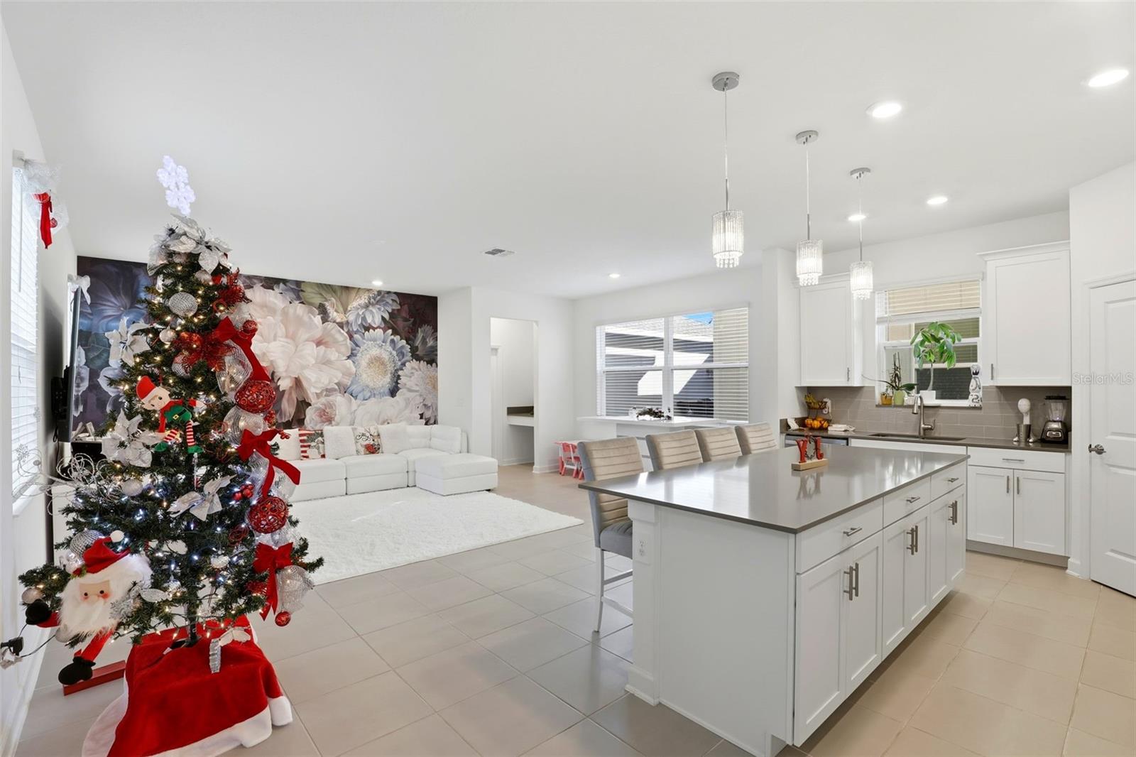 9775 Introduction Way, FL