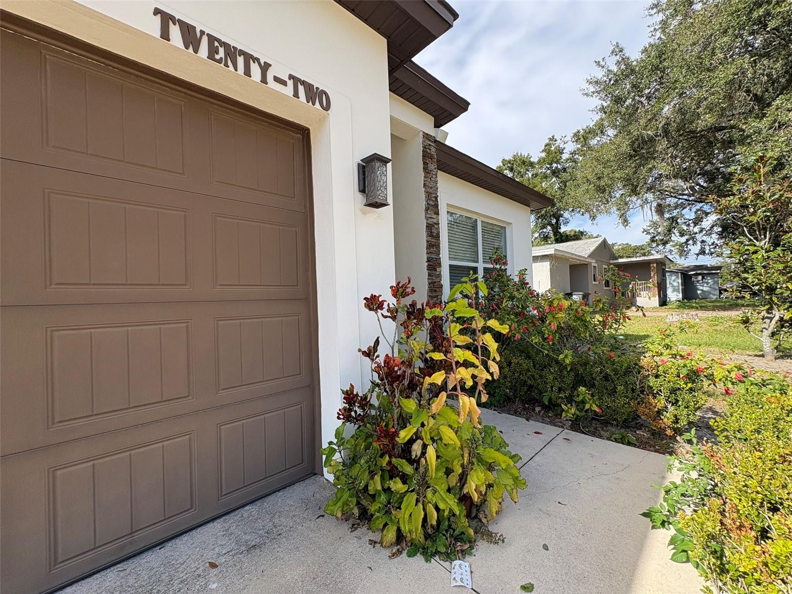 22 Deacon Jones Boulevard, FL