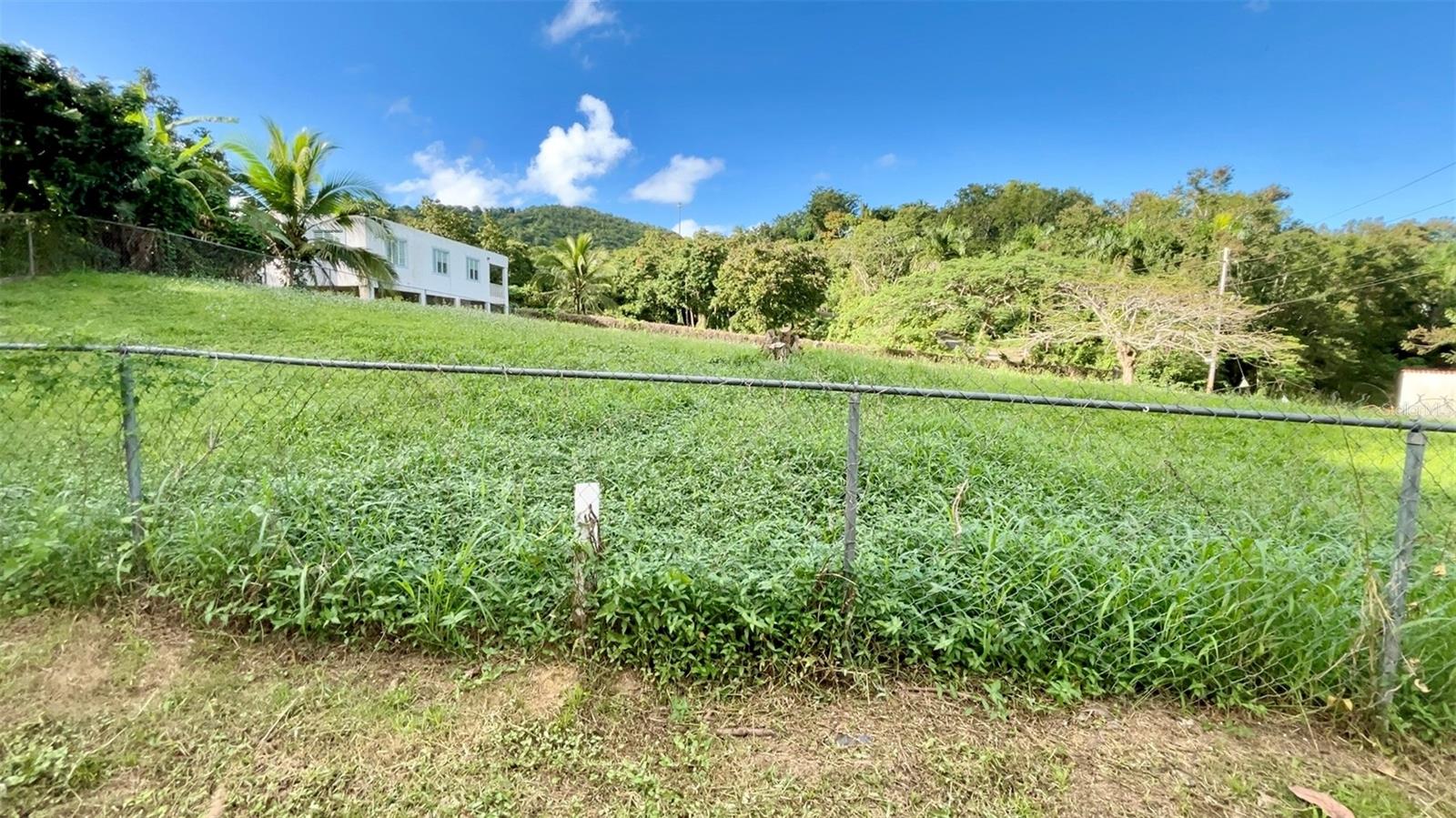 Urb. Villas De Luquillo C 15, PR