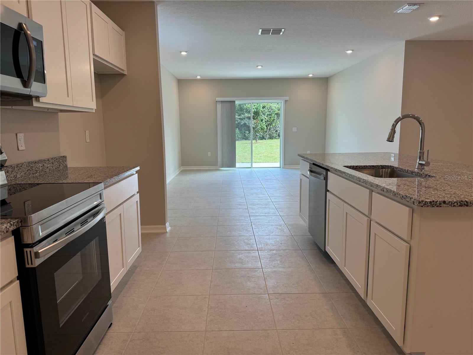 59 Foster Lane, FL